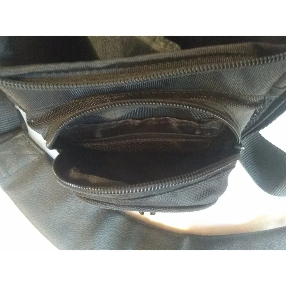 Camera Bag Black Adjustable Removeable Strap‎ Zip Divider 6 Various Type Pockets